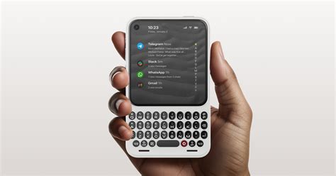 Clicks communicator phone release date.  Die The Clicks Communicator is...