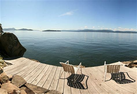 Cliffhouse Cottages, Galiano Island BC - Go BC