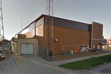 Clinton county il jail. Address. Clinton County Jail 810 Franklin Street Carlyle, IL 62231 Phone Number and Fax Number. Phone Number: 618-594-4555 Fax: 