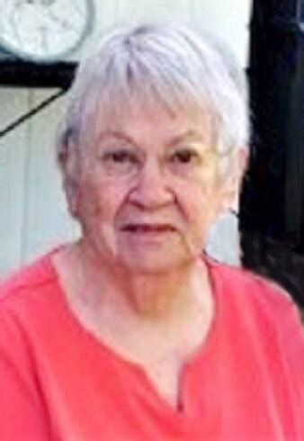 Clinton mo flower shop obituaries.  Find Recent Obituaries for Clinton,...