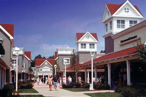 Clinton outlets ct. Find a Simon Premium Outlet near you. Shop more for less at outlet fashion brands like Tommy Hilfiger, Adidas, Michael Kors & more. 