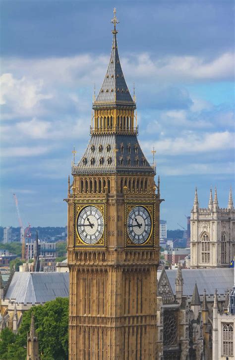 Leider ist der Uhrenturm nicht öffentlich zugänglich, aber wenn Sie die Aussicht über London suchen, sind das London Eye und 'The Shard' zurzeit die beste .... 