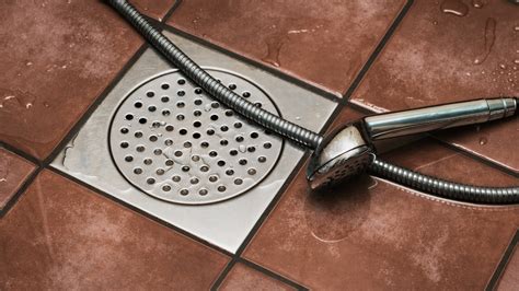 Clogging shower drain. Pour ½ cup baking soda down the drain. Then, pour ½ cup of white vinegar. You'll notice it sizzle and bubble up. Cover the drain and let it sit for 1 hour to ... 