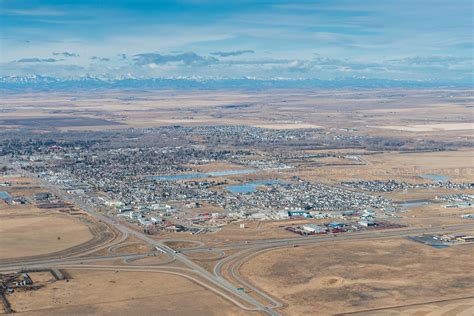 Closest airport to High River