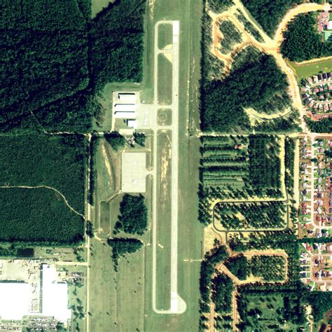 Gulf Shores International Airport with over 90,000 annual operations is ranked the second busiest airport in the State of Alabama. JKA maintains daily a total of 2,729,956’ of asphalt which is equal to 43.1 miles of 12’ roadway, over 36,109 feet of fencing equal to 6.84 miles, and over 537 lights on the airport with over 52 airfield signs.. 