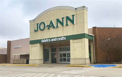 Closest joann store. Visit your local Missouri (MO) JOANN Fabric and Craft Store for the largest assortment of fabric, sewing, quliting, scrapbooking, knitting, crochet, jewelry and other crafts 