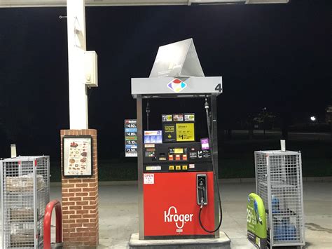 Closest kroger gas station. Up to 1,000 fuel points can be redeemed for $1 off per gallon at all Kroger gas stations and participating partner locations. Discover Fuel Points. Noblesville. 140 Logan St, Noblesville, IN, 46060. (317) 674-0160. 