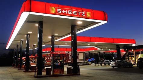 Sheetz locations are now for shopping and as a gas station. Below i
