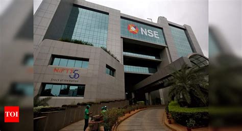 Closing Bell: RBI rate hike pause helps Sensex, Nifty rise for 5th …