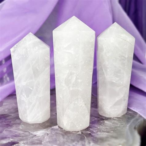 Cloudy quartz meaning.  4.  Add to word list full of clouds: a cloudy day...