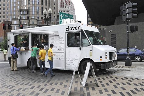 Clover Food Truck Review: Vegetarian Food Lab