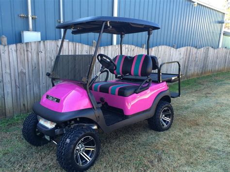 Club cart golf cart. The most common tire size for golf carts is 18×8.5-8. This size is suitable for general use on golf courses and flat surfaces. For off-road or rough terrains, golf carts may have larger tires such as 22×11-10 or 23×10.5-12. These tire sizes provide better traction and stability on uneven surfaces. 