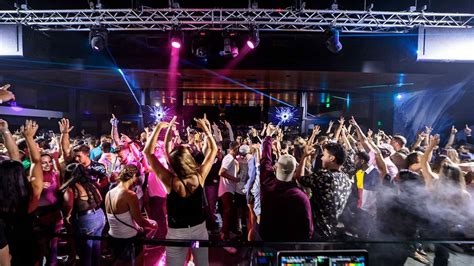 Club san diego. Find the hottest nightclubs in San Diego for any music preference and budget with the Discotech app. Compare events, prices, locations, and reviews of Oxford, Nova, Bloom, Parq, Bang Bang, … 