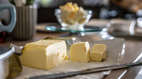 Co je zdravější máslo nebo Rama?