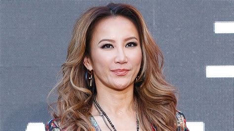 CoCo Lee dies; SF-raised musician was first Chinese singer to break into American market
