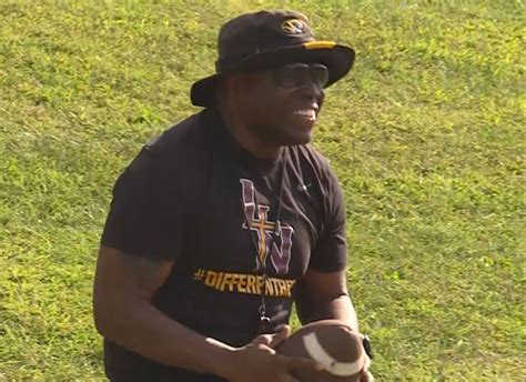 Coach Damion Mitchell's brave cancer fight inspires Lutheran North Football