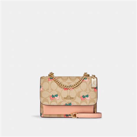 Coach outlet mini klare crossbody. NWT Coach Outlet Mini Klare Crossbody With Rivets NWT COACH $95 $378 Size OS Buy Now Like and save for later Add To Bundle Denim and refined pebble leather Inside … 
