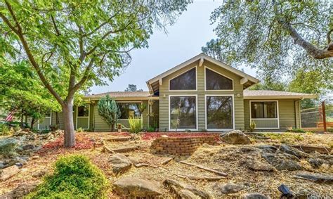 Coarsegold homes for sale. Sold - 46027 Strawberry Rd, Coarsegold, CA - $363,000. View details, map and photos of this single family property with 3 bedrooms and 3 total baths. MLS# FR23213133. 