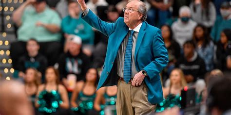 Coastal Carolina’s Ellis retires with 831 Division I victories, most among active coaches
