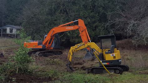 Coastal Mini Excavating - Opening Hours - BC