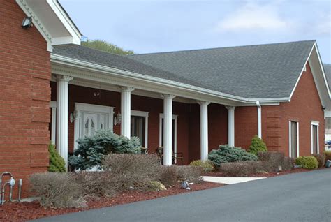 Get information about Cobb-Hampton Funeral Home in Barbourvil