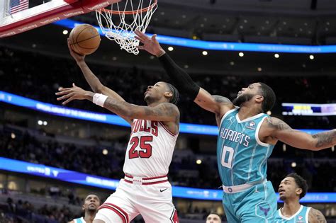 Coby White scores 22 points as the Chicago Bulls beat the Charlotte Hornets 104-91
