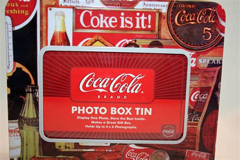 Coca cola the collectors guide to new and vintage coca cola memorabilia. - La concertacion social vista desde el punto de vista de los empresarios.