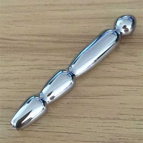 Cock plugging. Lovehoney. 3. Place the ring on a flaccid or semi-erect penis. If you and your partner are experimenting with using a cock ring on a dildo, this is a non-issue. Otherwise, don’t try to pop a ... 