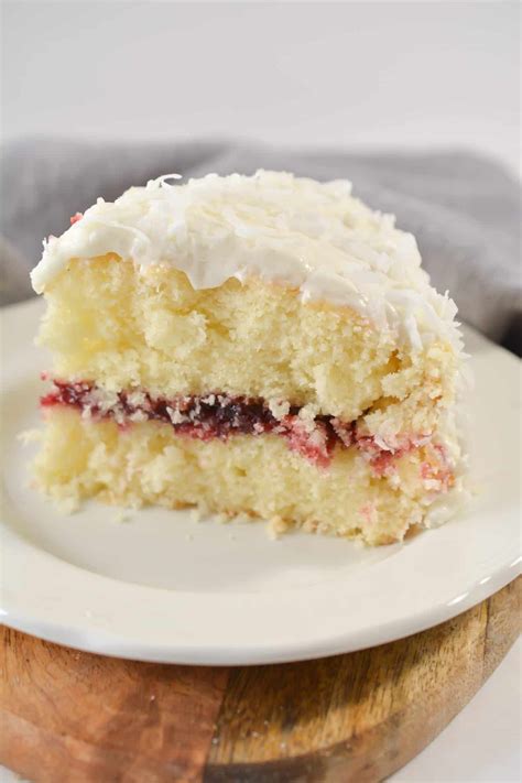 Coconut Cake with Raspberry Filling Recipe - (3.8/5)