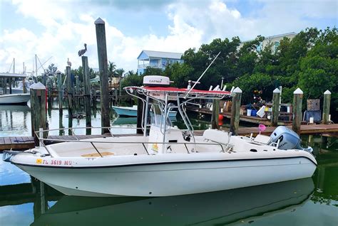 "Last week we rented a 25' Aquasport from Coco's; it came with a 275HP Mercury, which started without hesitation every time. The boat and motor were both older (the boat was a 2004 model) but both showed signs of being well-maintained and improved where appropriate. All the equipment and electronics worked correctly and without problems.