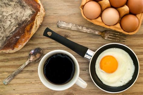 Coffee and eggs. Here's the recipe for egg coffee that Zieba uses during the fair: Fill a 40-cup pot with cold water and bring it to a rolling boil. Put two cups of coffee grounds in a saucepan and mash in one egg ... 