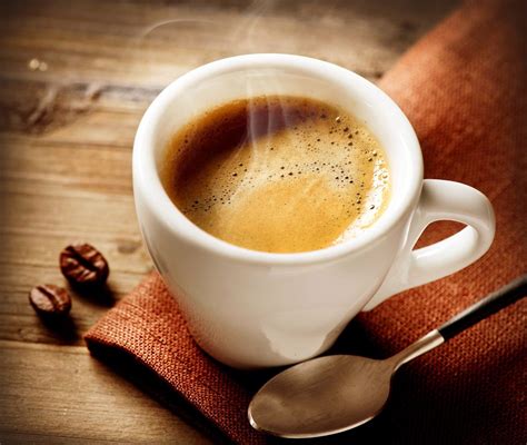 Coffee expresso. Avoid coffee that is untraceable. If you can’t know where the coffee comes from, then it’s probably poor quality. Arabica is the best coffee and espressos made from Arabica beans are delicious. However, 5% to 15% Robusta beans in a blend will give your shot more crema. 