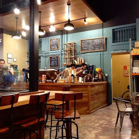 Coffee shops in san antonio. Mike Sutter’s Top 10 Coffee Shops in San Antonio. From the warhorse What’s Brewing to the gothy Gravves, these are the best places in San Antonio to prove … 