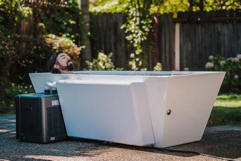 Cold plunge tub. CLICK HERE TO REQUEST SHIPPING COST ... The Ice Bath: A Unique Experience for Body and Relaxation! Small Cold Plunge Tub made from fiberglass, perfect for two ... 
