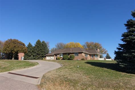 Find Property Information for 1005 E 69th Street, Kearney, NE 68847. MLS# 20230904. View Photos, Pricing, Listing Status & More.. 