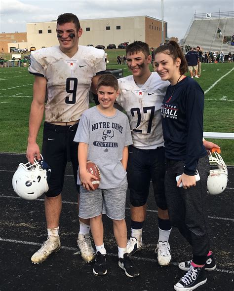 Cole Kmet's younger brother named Bears High School All-Star Player of the Week