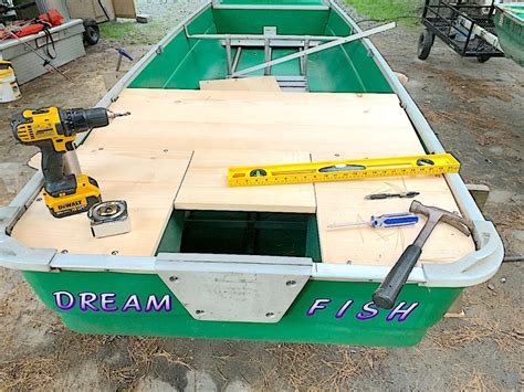 Coleman Crawdad jon boat with OR title! - $325 (Albany) Coleman Crawdad fishing boat. It has no leaks and typical wear for a crawdad boat. The boat has a title so it can be motorized. I have a handfull of minnkota 30# motors and a sears gamefisher 7.5 that I can sell with it.541-905-748six ... Coleman Crawdad Jon Boat - $450. 1995 Coleman .... 
