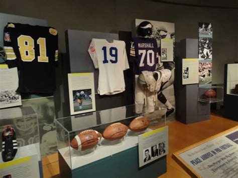 Collectibles Pro Football Hall of Fame Official Site