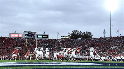 College Football Bowl Games on TV Today (Tuesday, Dec. 28)