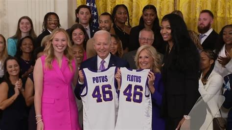 College basketball national champions make their celebratory White House trips