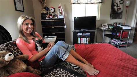 The cautionary tales of college girls gone wild got ... A recent graduate herself and one who sees all the worry about college students attending ho parties to give dudes blow jobs in the ...