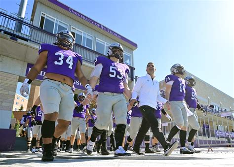 College football: St. Thomas wins opener but doesn’t impress coach