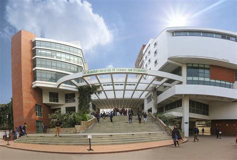 College of Science and Engineering