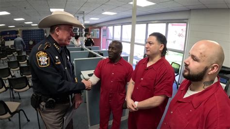 Sheriff's Office > Detention Bureau > Inmate Search. To view inmate information. Search Inmates (https://inmatesearch.tarrantcounty.com). 