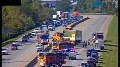 Collision with MoDOT truck closes I-370 in St. Charles