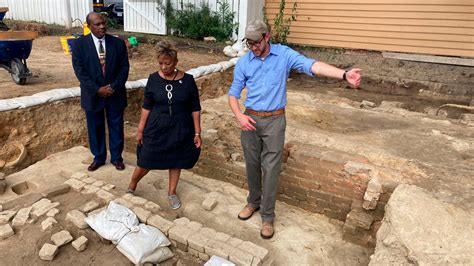 Colonial Williamsburg Project Unearths Foundation of First Baptist ...