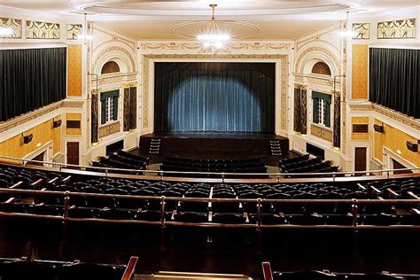 Colonial theatre keene nh. May 19, 2023 · The Colonial Theatre 95 Main Street Keene NH 03431 Event Notes × TICKETS:$74(Gold Circle)/$64/$49. With five GRAMMYs, 14 Blues Foundation Awards, and a ... 