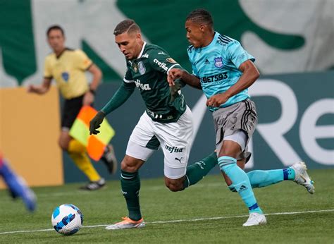 Colorado Rapids sign Rafael Navarro to designated player deal on year-long loan from Palmeiras with option to buy