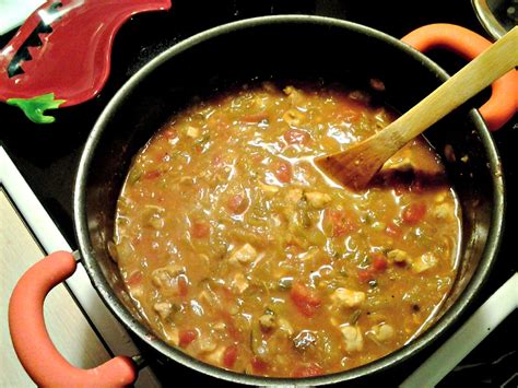 Colorado green chili. A bowl of chili with meat and beans contains about 298 calories per 1-cup bowl. The serving also contains 17 grams of protein and 36 percent of the daily recommended intake value f... 