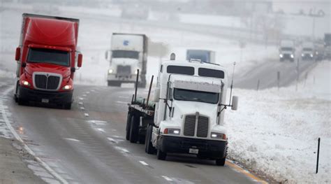 Colorado plan will put more electric trucks, semitrailers on the road beginning in 2027